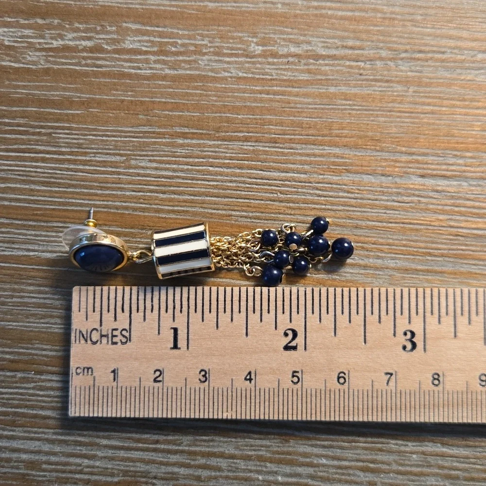 Blue And White Talbot's Pendant & Earrings - Picture 5 of 6